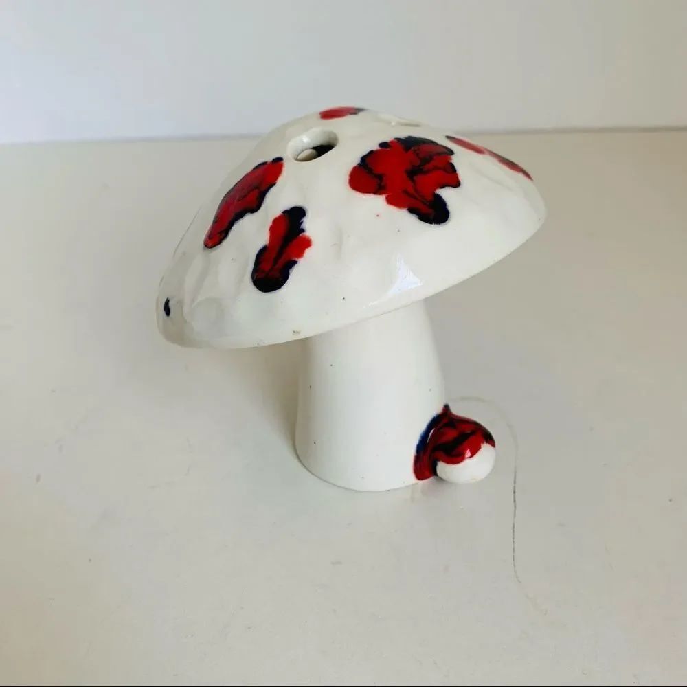 VTG Mushroom Flower Frog‎ - Picture 3 of 5